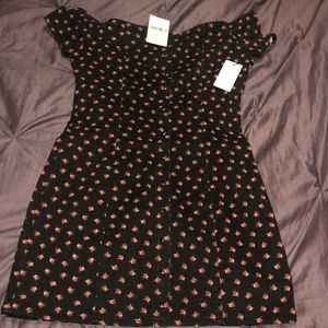 NEW w/Tag Over the Shoulder Woven Floral Dress